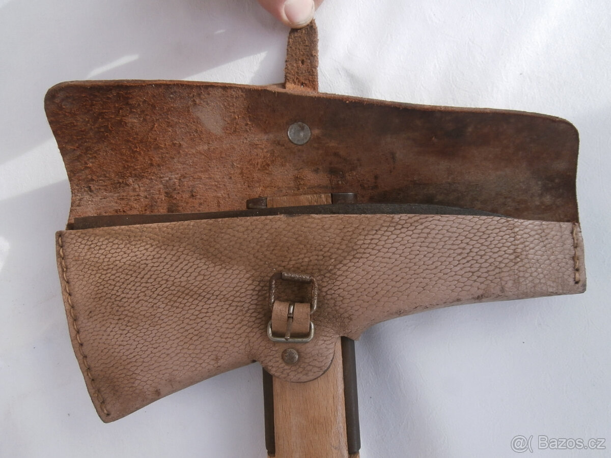 Hasičská sekyrka stará originální za 1.000 kč - 6