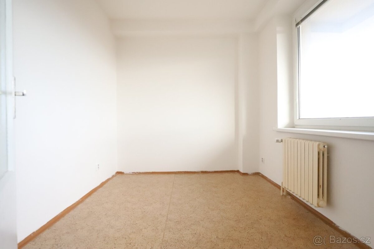 Pronájem bytu 3+1 80 m² (pokoj) spolubydlení - 6
