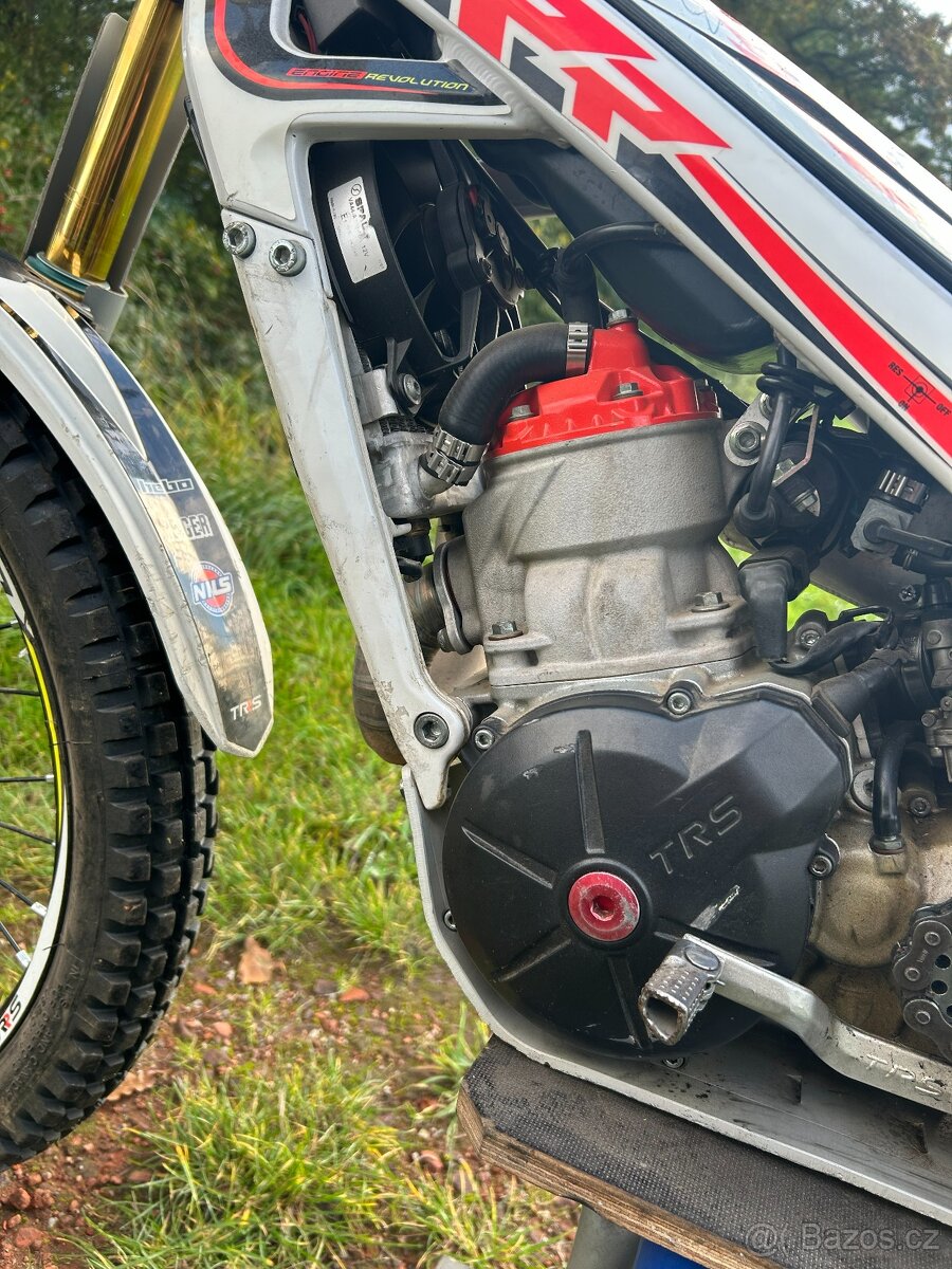 TRS One 300 RR 2019 - 6