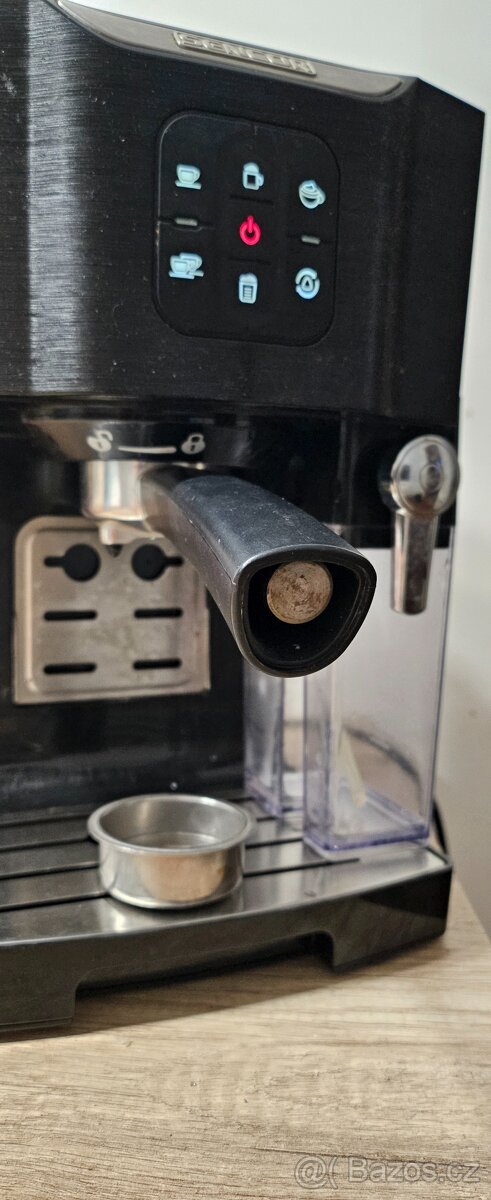 Pákový kávovar Sencor SES 4040BK - 6