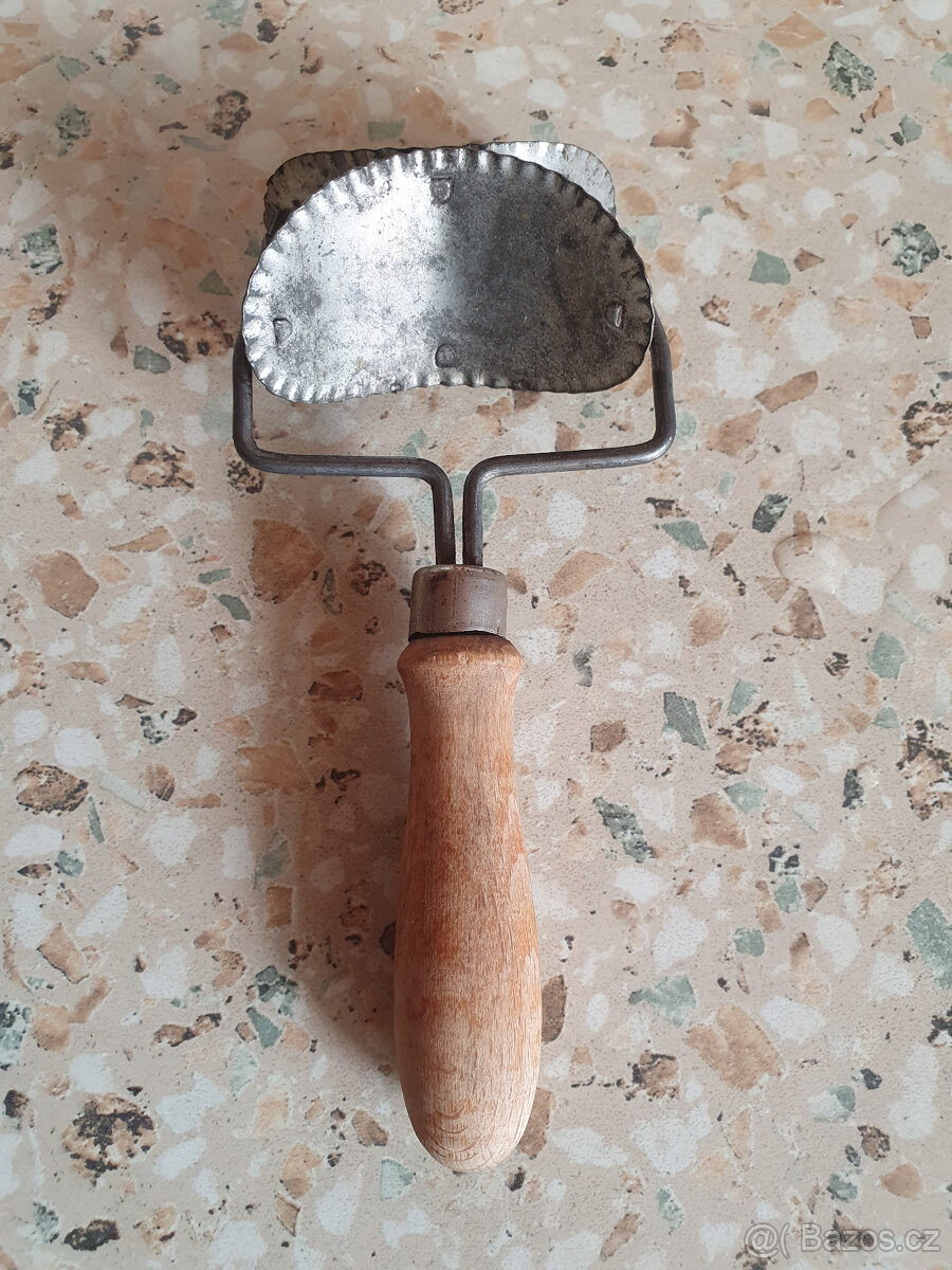 Starožitné náčiní do kuchyně - 6