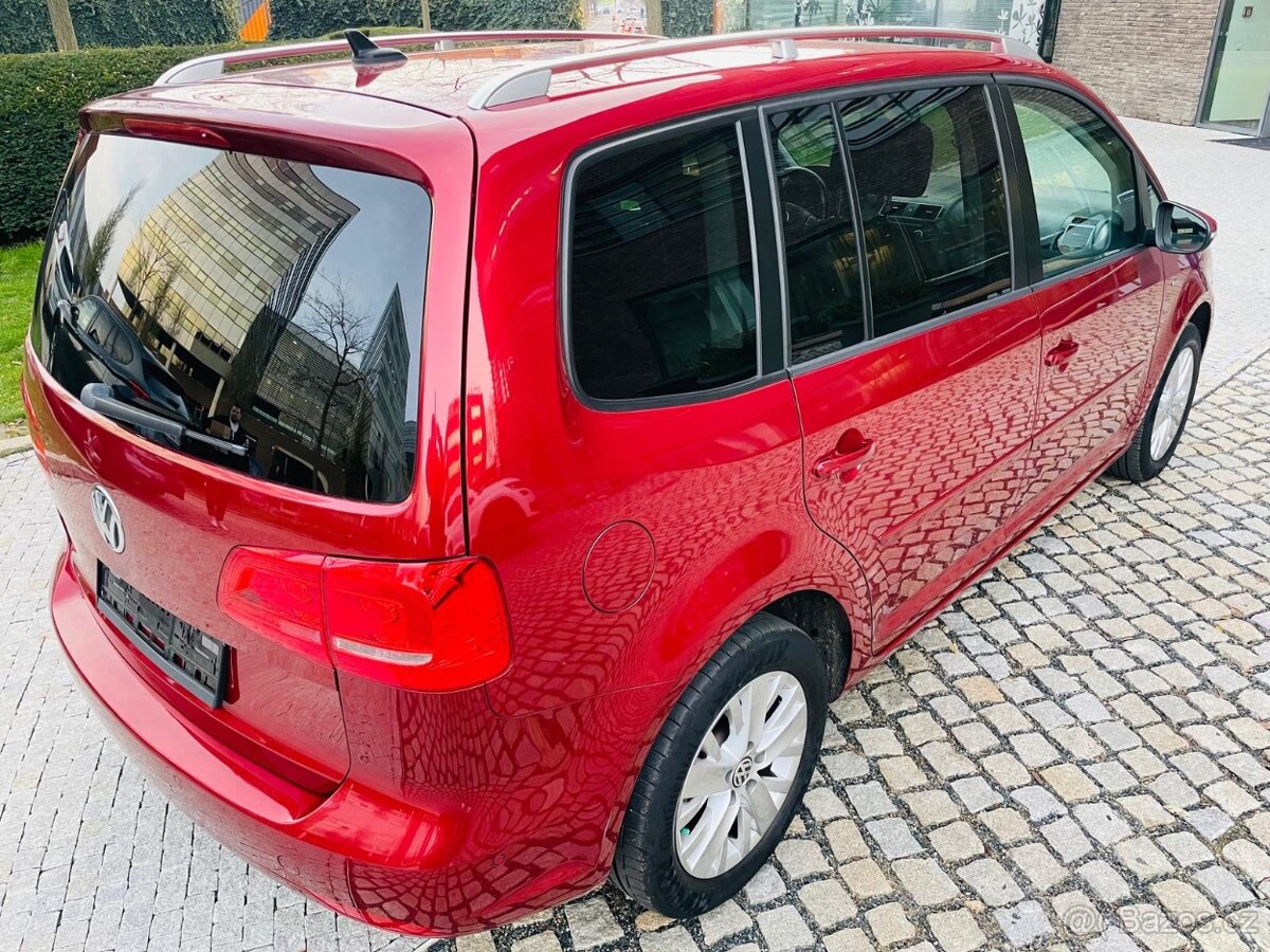 Volkswagen Touran 1.4TSI MANUÁL 7MÍST VÝHŘEV SERVISKA - 6