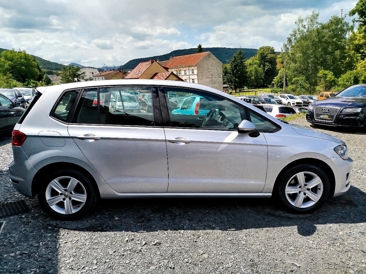 VW Golf SPORTSVAN 2.0 TDi 110kW, r.v.7/2014,najeto 114.984km - 6