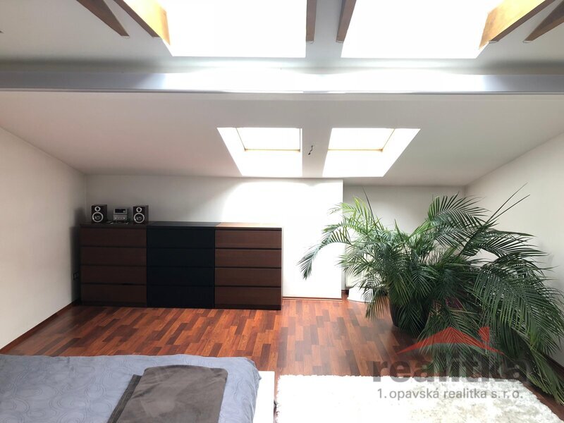 Prodej krásného, mezonetového bytu 3+kk, 130m2, se zahradou - 6