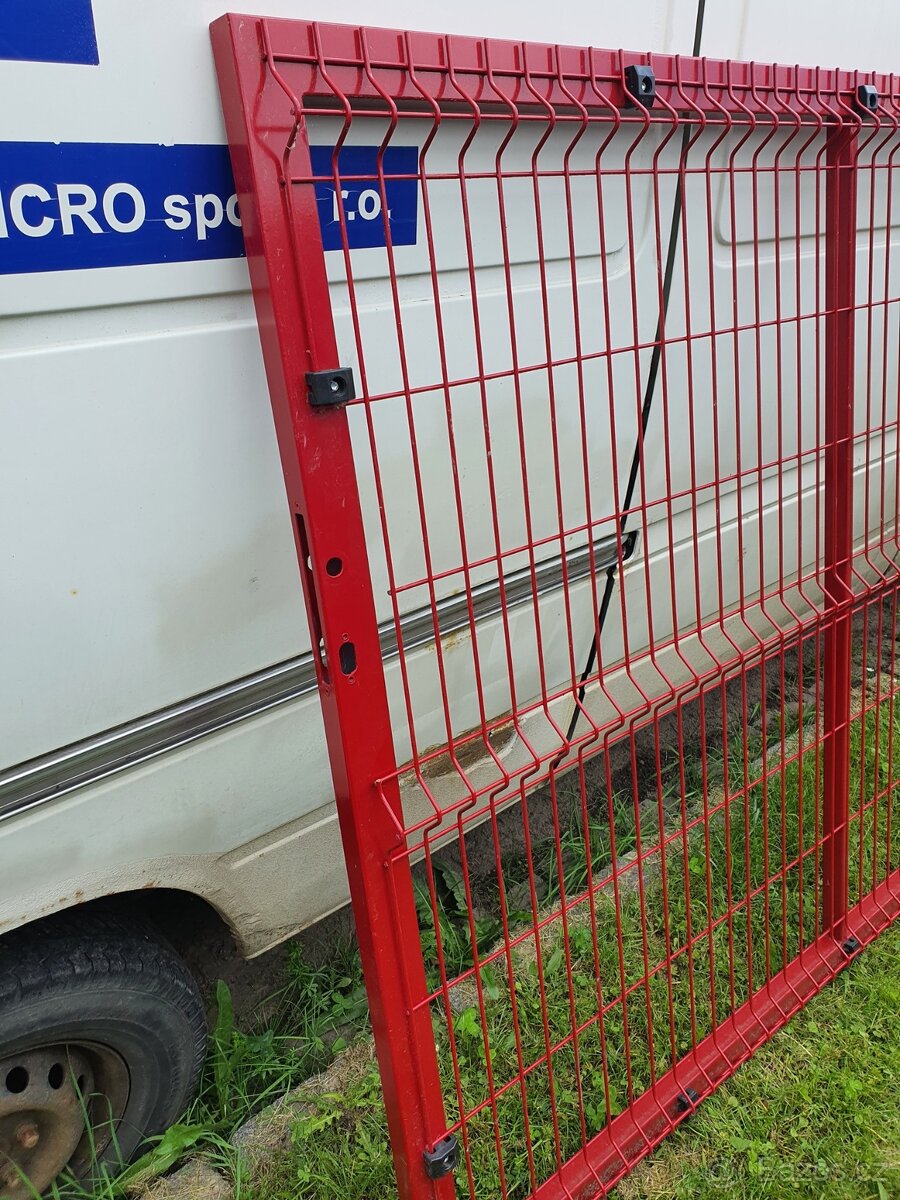 nová plotová brána branka - 6