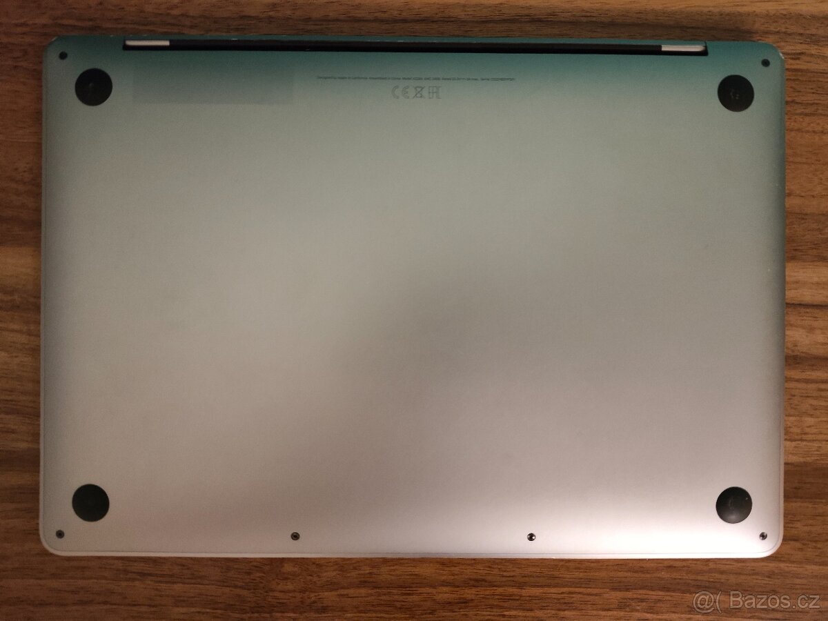 MacBook Pro 13 2020 | i5 • 8GB • 256GB - 6