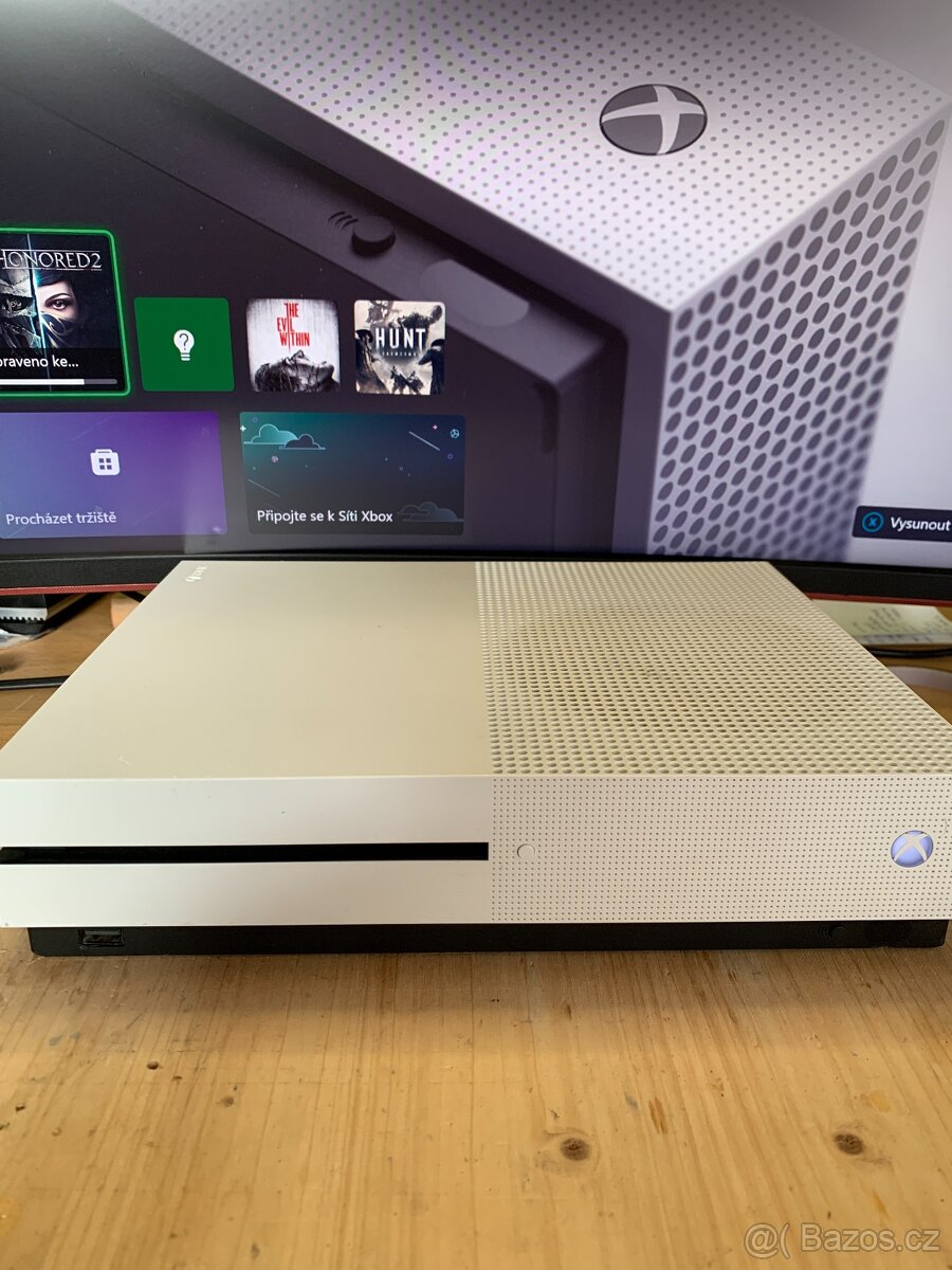 Xbox One S 1TB + Hra - 6