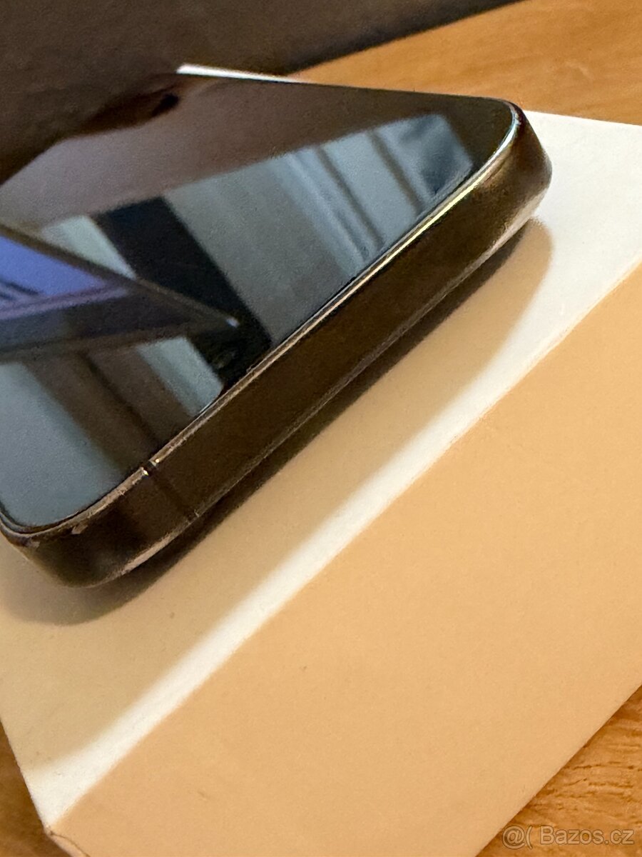 iPhone 16 Pro 128GB Černý, Baterie 92% - 6