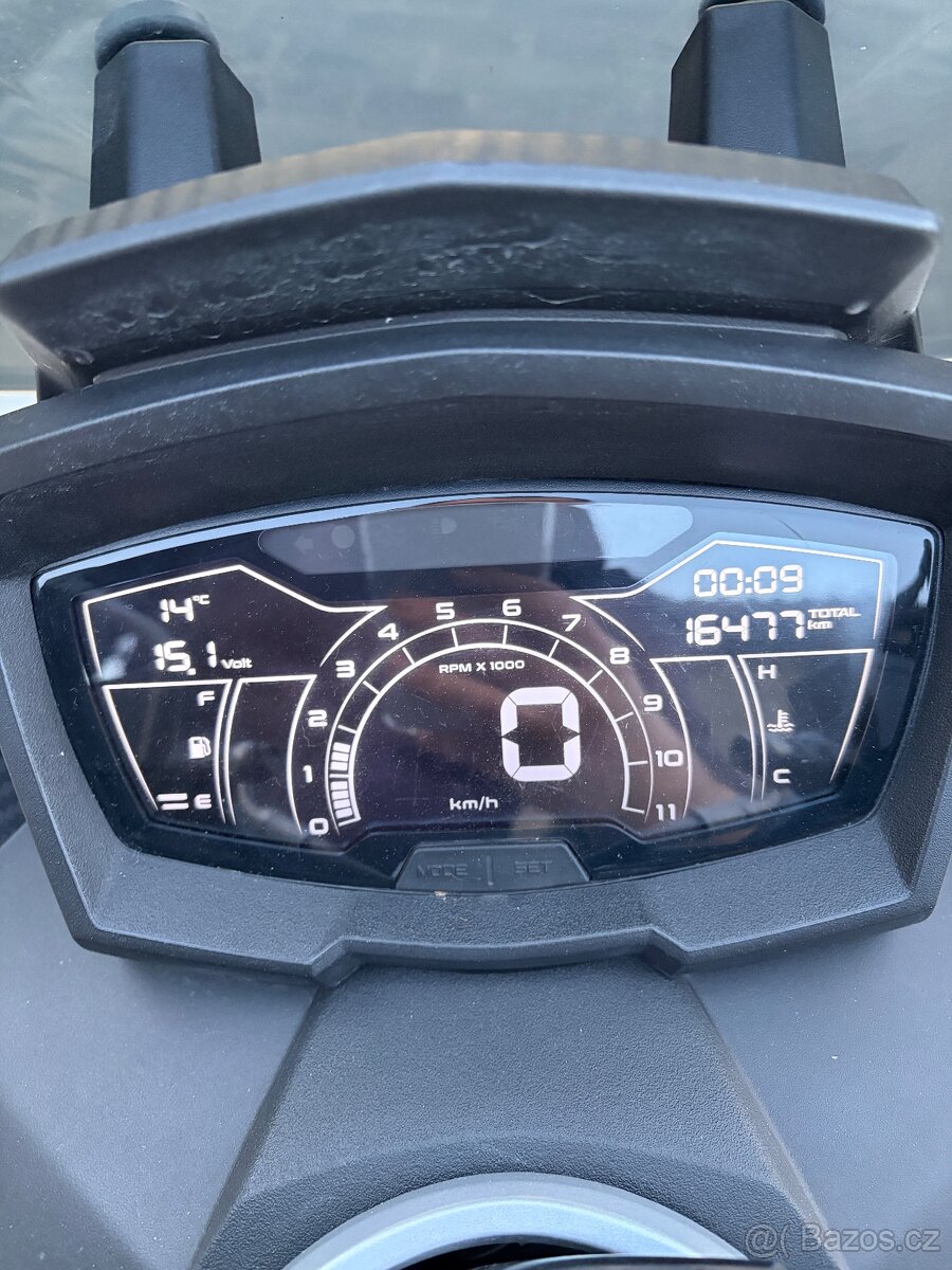 Aprilia sr gt125 - 6