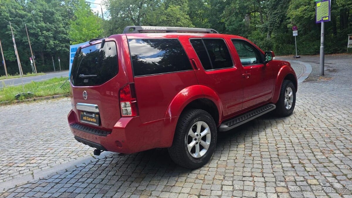 Nissan Pathfinder 2.5 dCi SE 140kw - 6