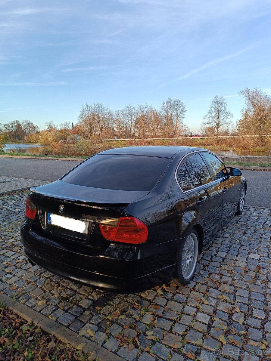 BMW E90 325i Automat - 6