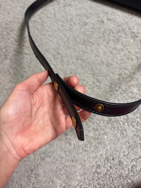 Guess Hensely černá kabelka crossbody - 6