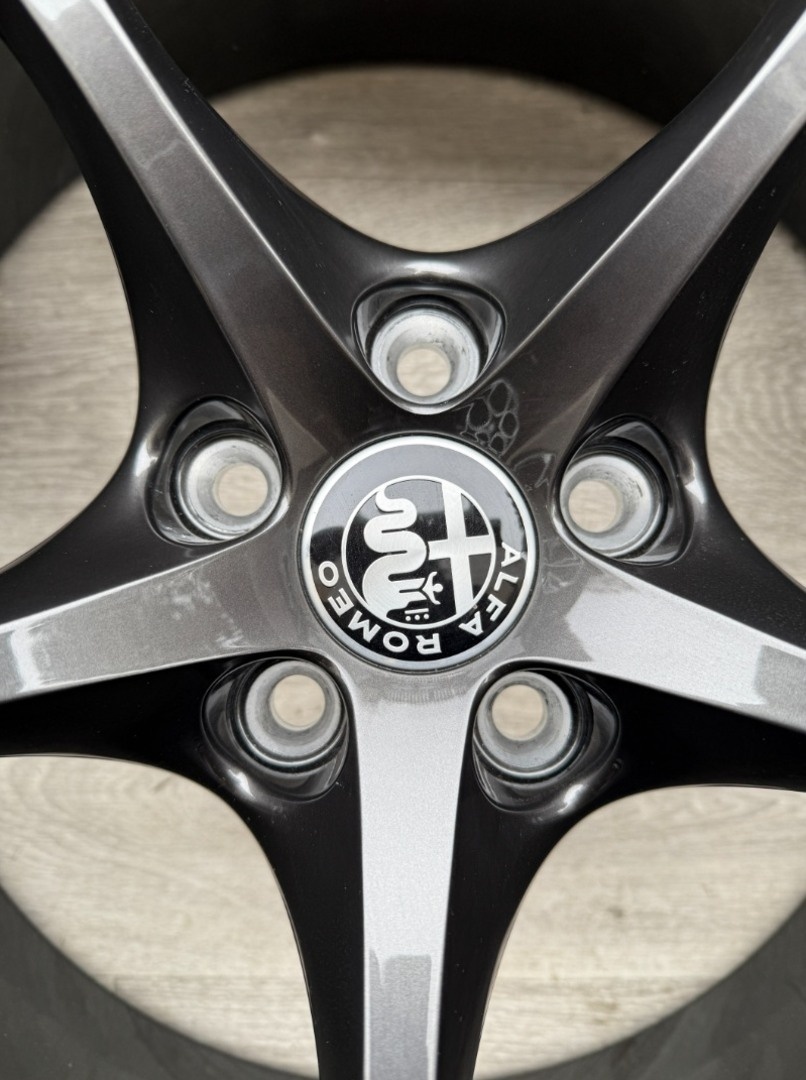 R20 NEJETÁ KOLA ALFA ROMEO STELVIO QUADRIFOGLIO - 6