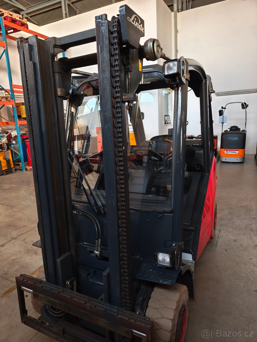 VZV Linde 2,5 plynový - 6