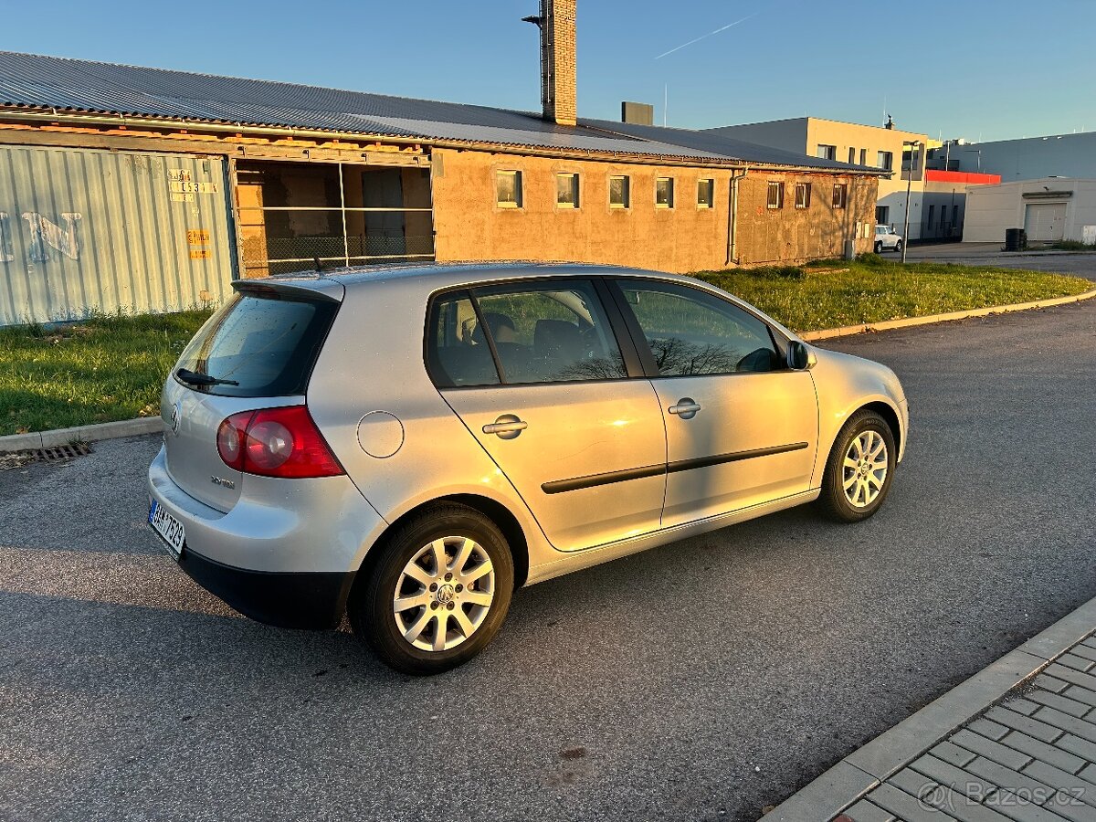Volkswagen golf V - 6
