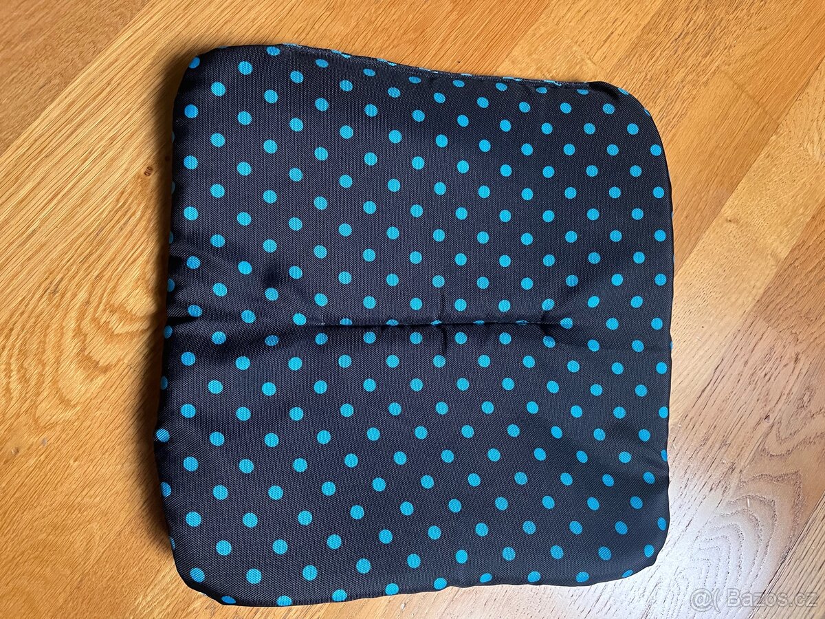 Pelíšek pro psy a kočky - iglú - 6