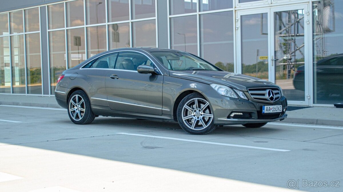 Mercedes-Benz E trieda Kupé 350 CGI Blue - 6