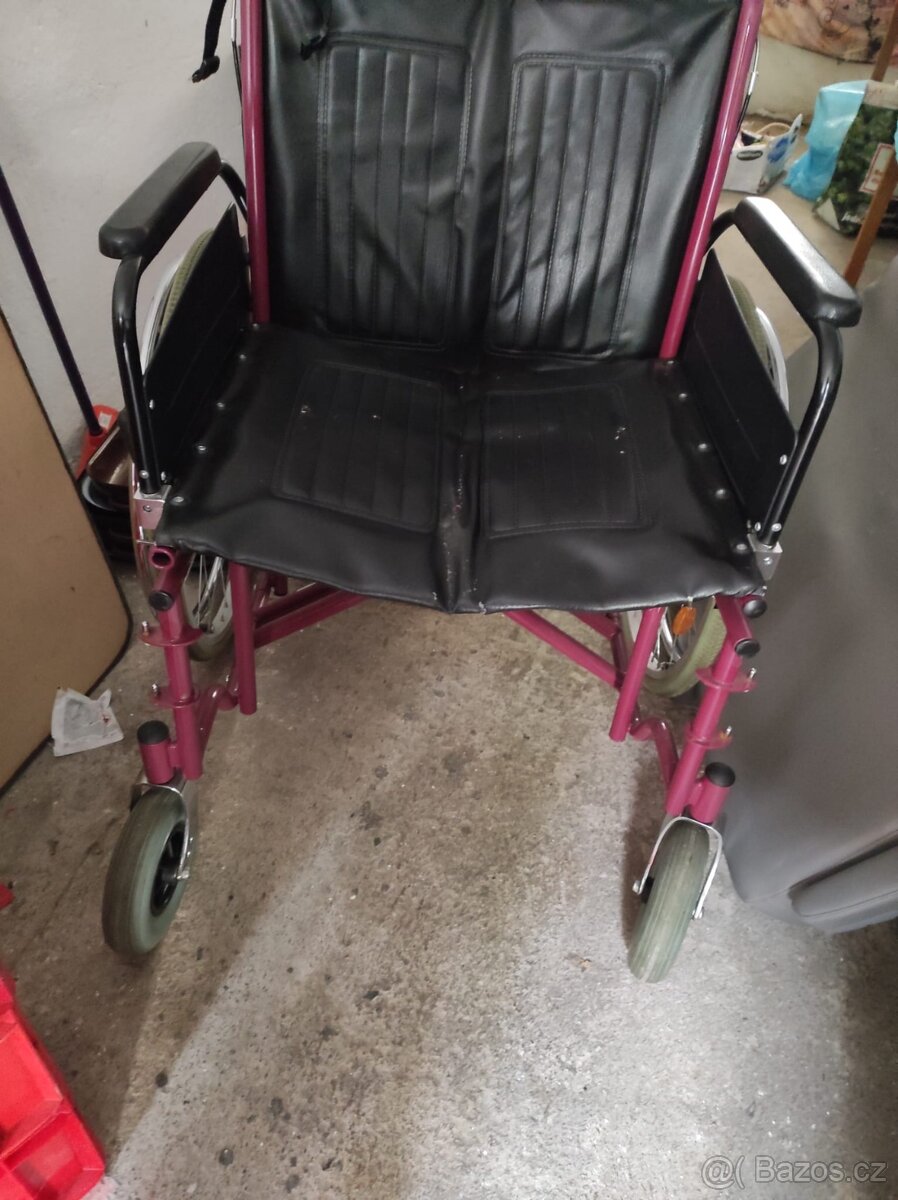 Invalidní vozík pro větší osoby nosnost 180kg - 6