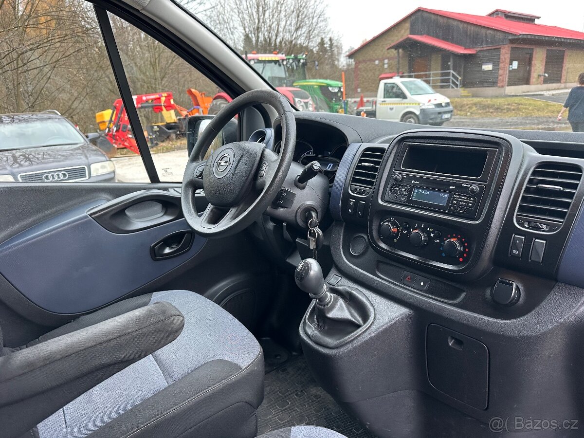 Vivaro 9mist, 2015, 92kW, Naj. 260 tkm, serviska - 6