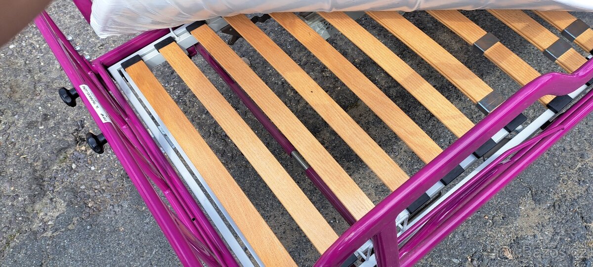 Elektrický polohovací postel - boční zábrany - 6