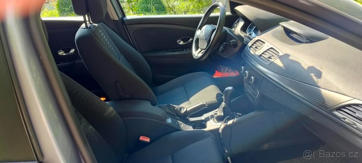 Renault Mégane 3 Hatchback 1,6 16V - 6