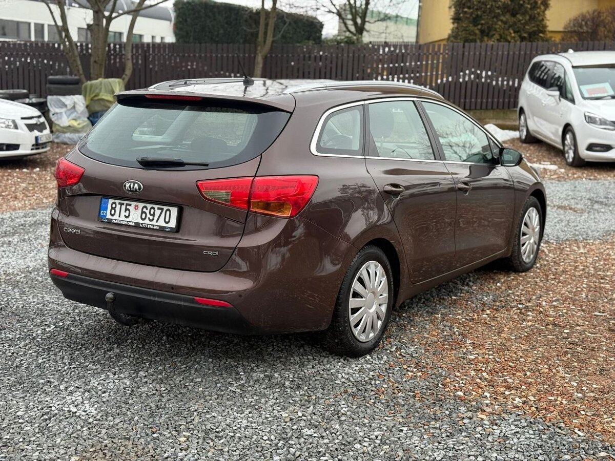 Kia Ceed 1.6 CRDi 94 kW Manuál 2012 - 6