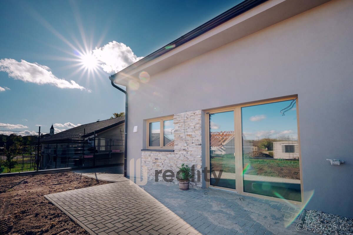 Prodej rodinného domu 141 m², pozemek 365 m², ev.č. 00033 - 6