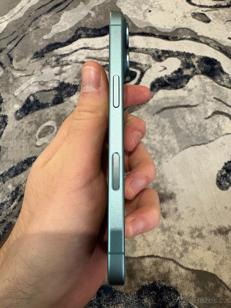 iPhone 16 256GB (100% baterie, v záruce) - 6