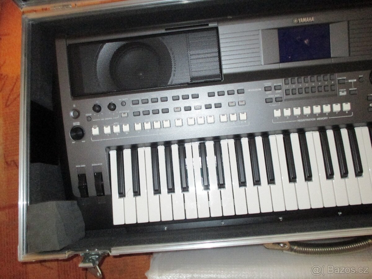 cca 20x použ. YAMAHA PSR S670-+MASIV.KUFR ZA 6000KČ - 6