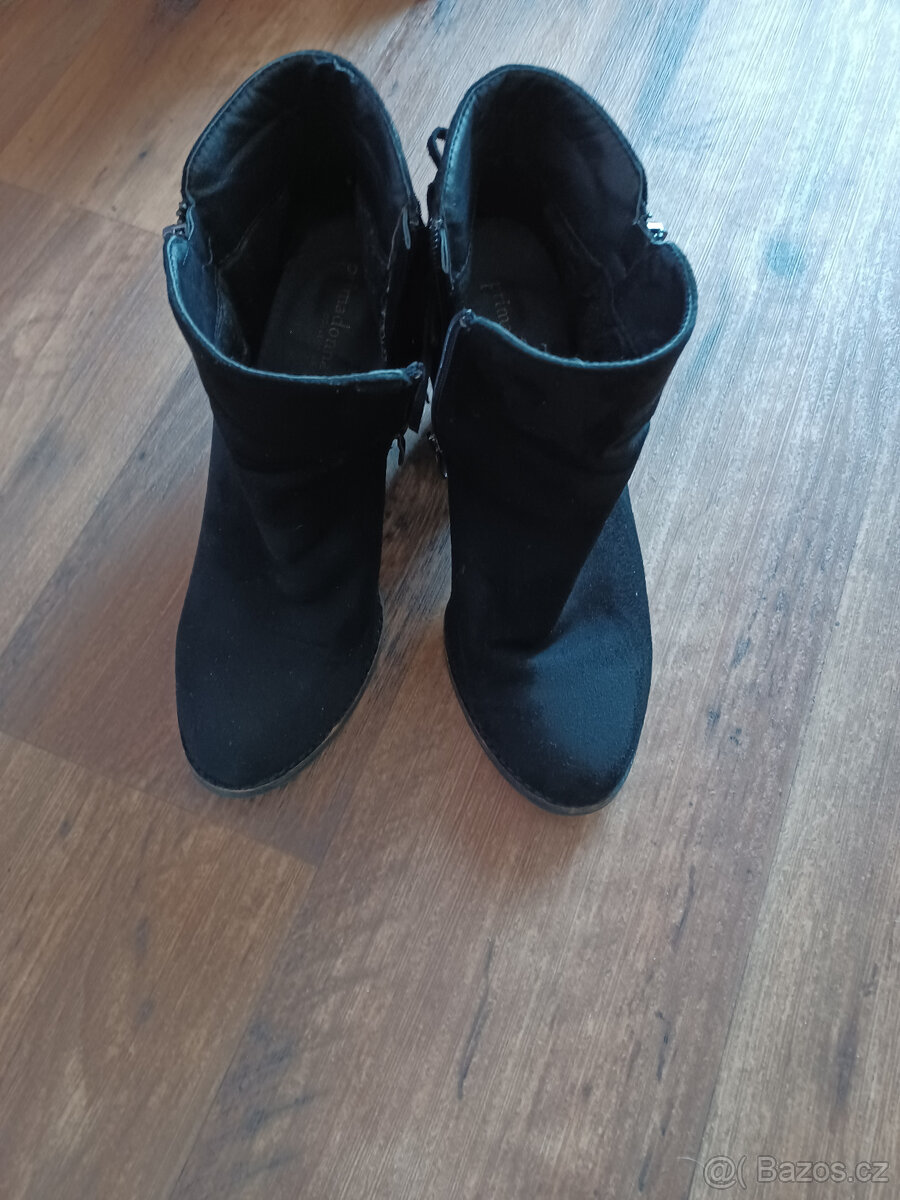 Kotníkové černé boty - 6