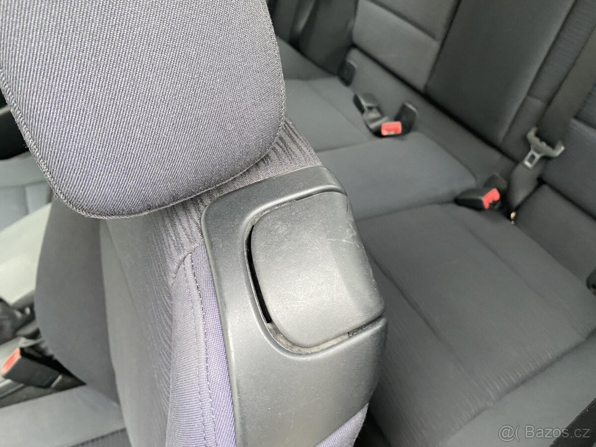 BMW Řada 1 2.0d , 105 kW nafta, 2008 - 6