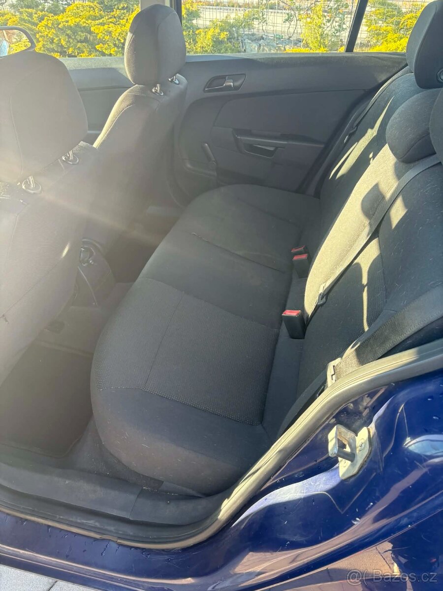Opel Astra H - 6