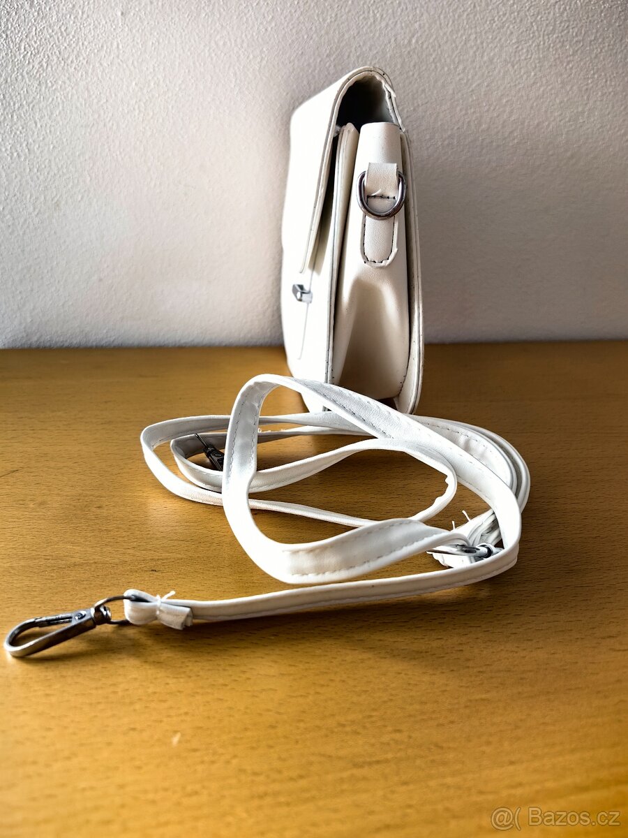 Nová bílá nebo černá kabelka - 6