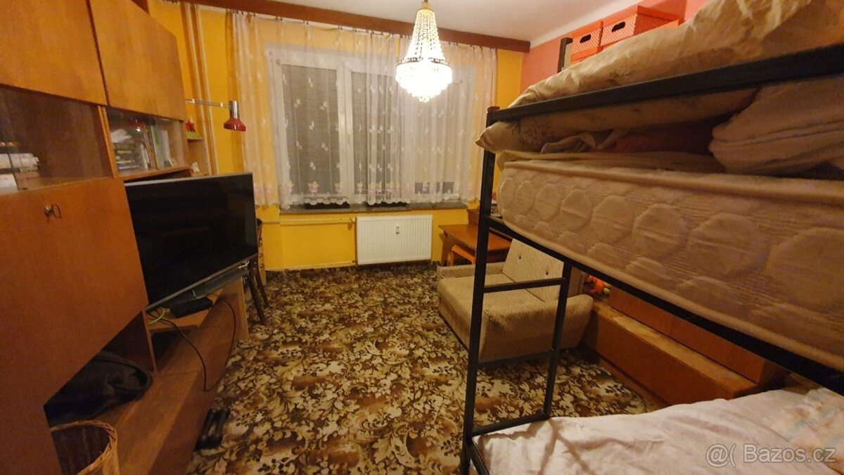 Pronájem bytu 4+1 - Vítkov , Komenského - 6