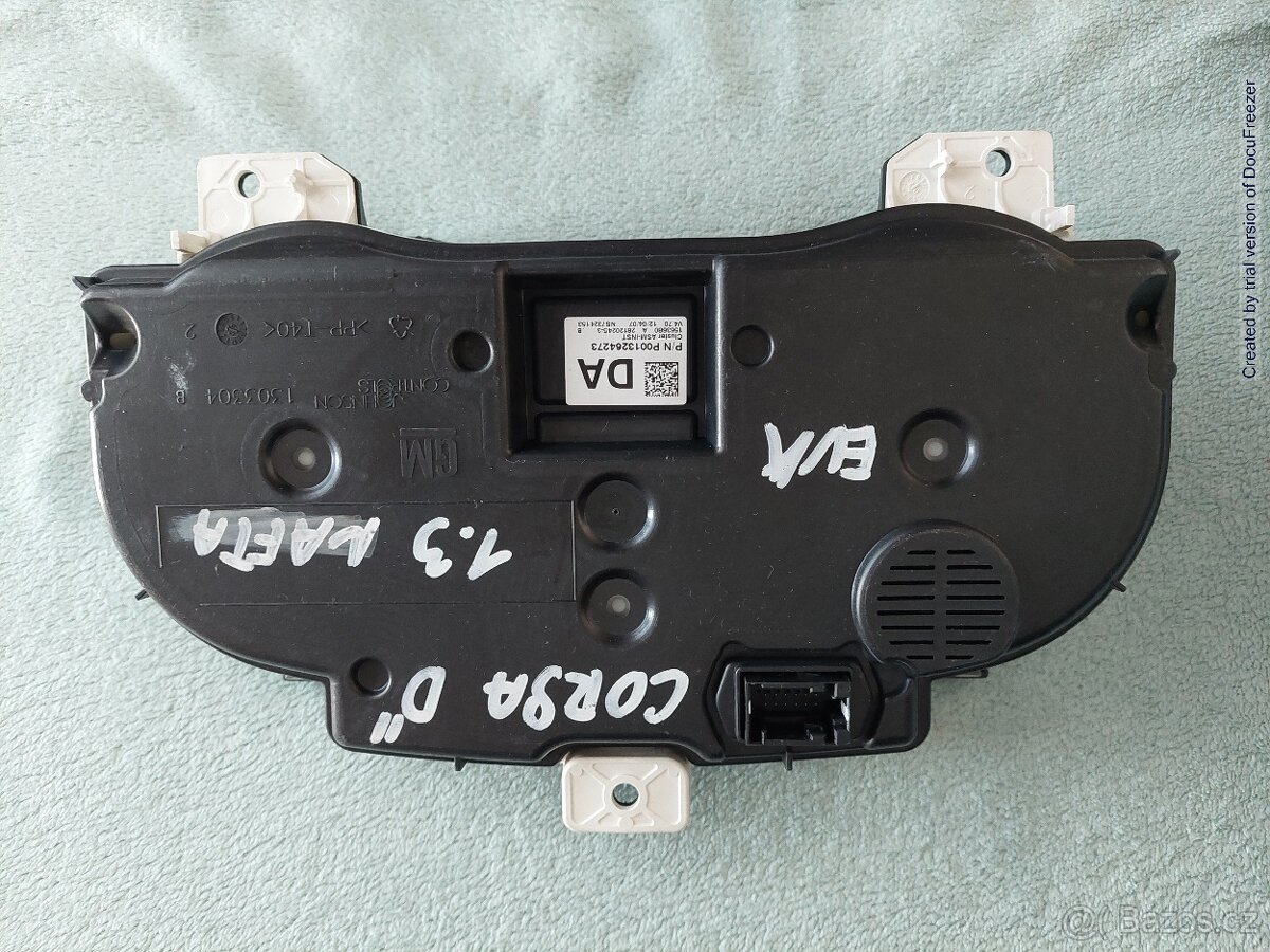 Opel Corsa D Přístrojový štít - 6