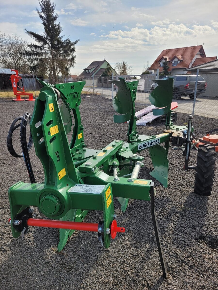 Pluh obracák 3 radličný EuroMasz - 6