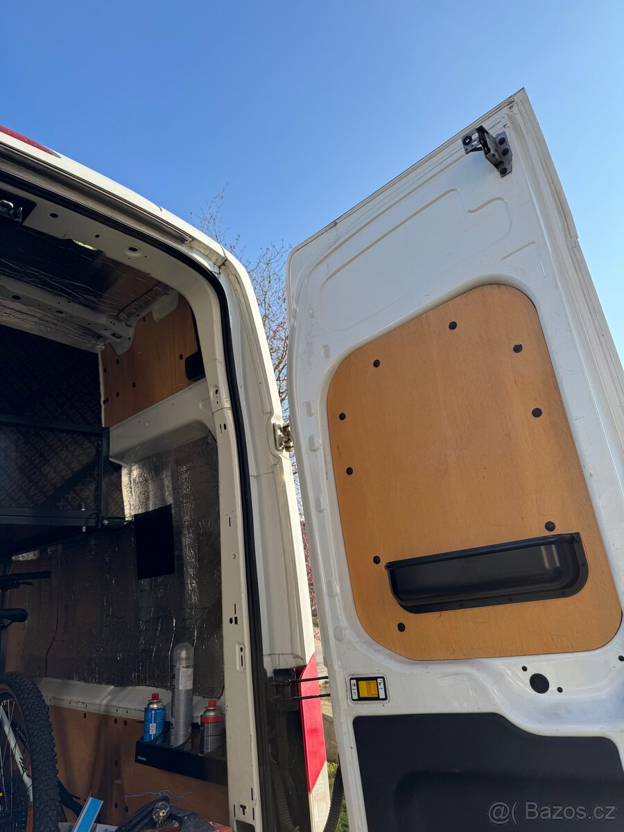 Obytná dodávka Ford Transit - 6