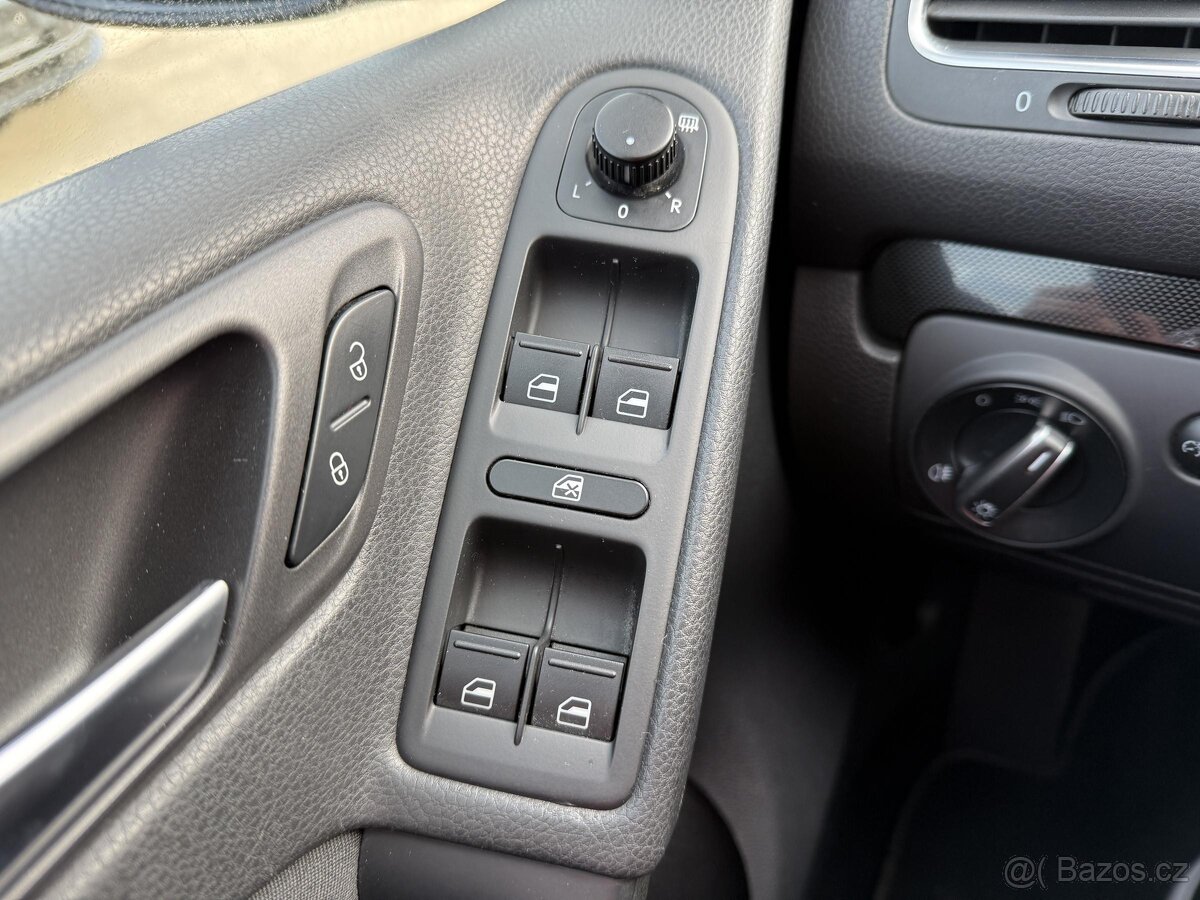 Volkswagen Golf 1.2TSi , 77 kW benzín, 2010 - 6