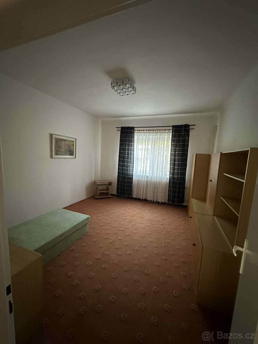 Pronájem bytu 2+kk v rodinném domě - 6