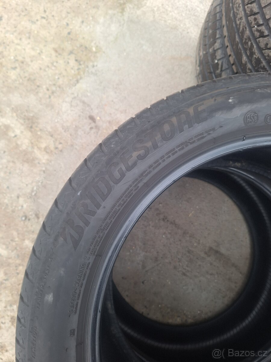 Pneu 275 45 r20 + 305 40 r20 - 6