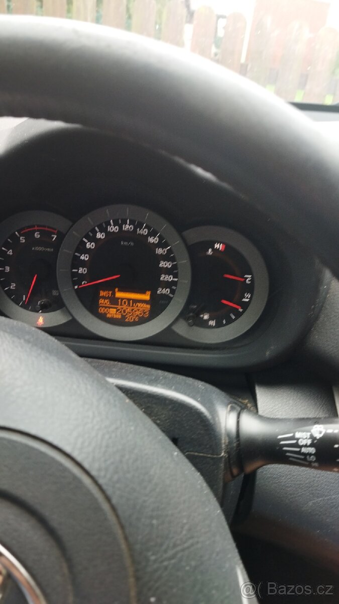 Prodám Toyota RAV4 - 6