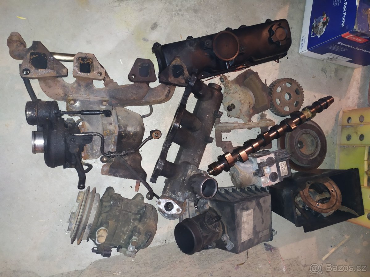 Nissan Primera 2,0D combi P10 různé díly - 6