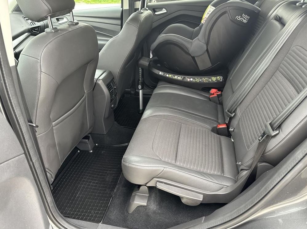 Ford Kuga 2.0 TDCi Duratorq Titanium X A/T AWD - 6