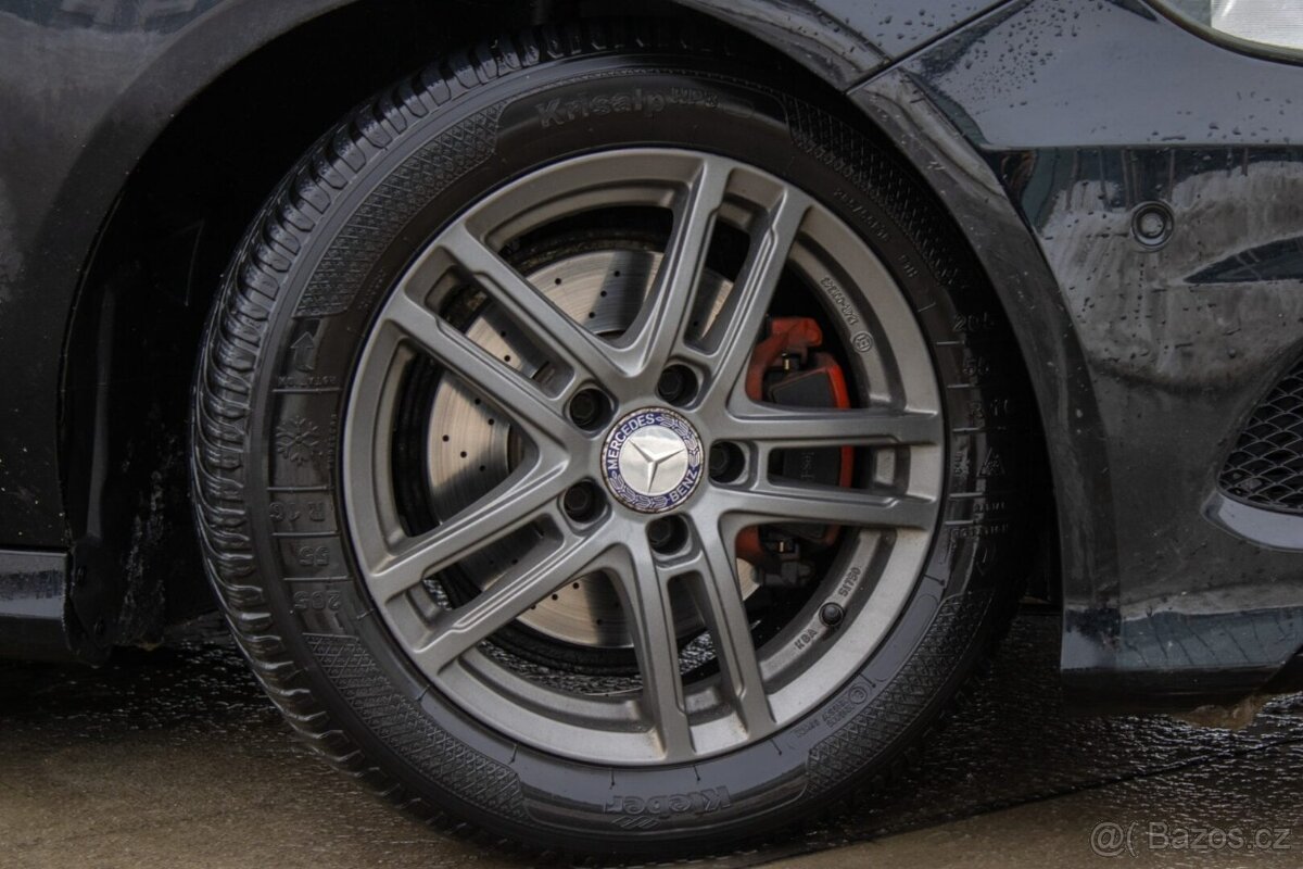 Mercedes-Benz A 180 BlueEFFICIENCY, 90kW - 6