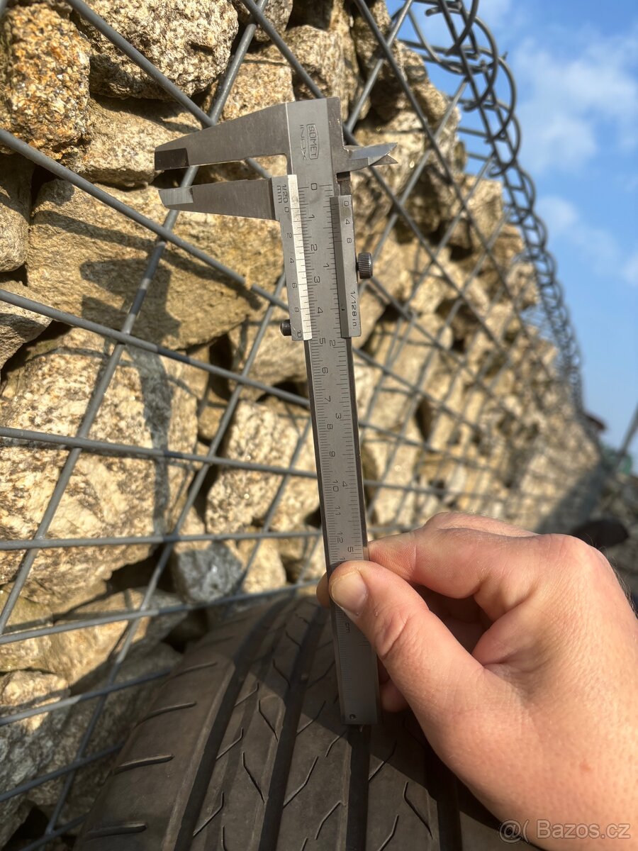 Continental EcoContact 215/60/18 - 6