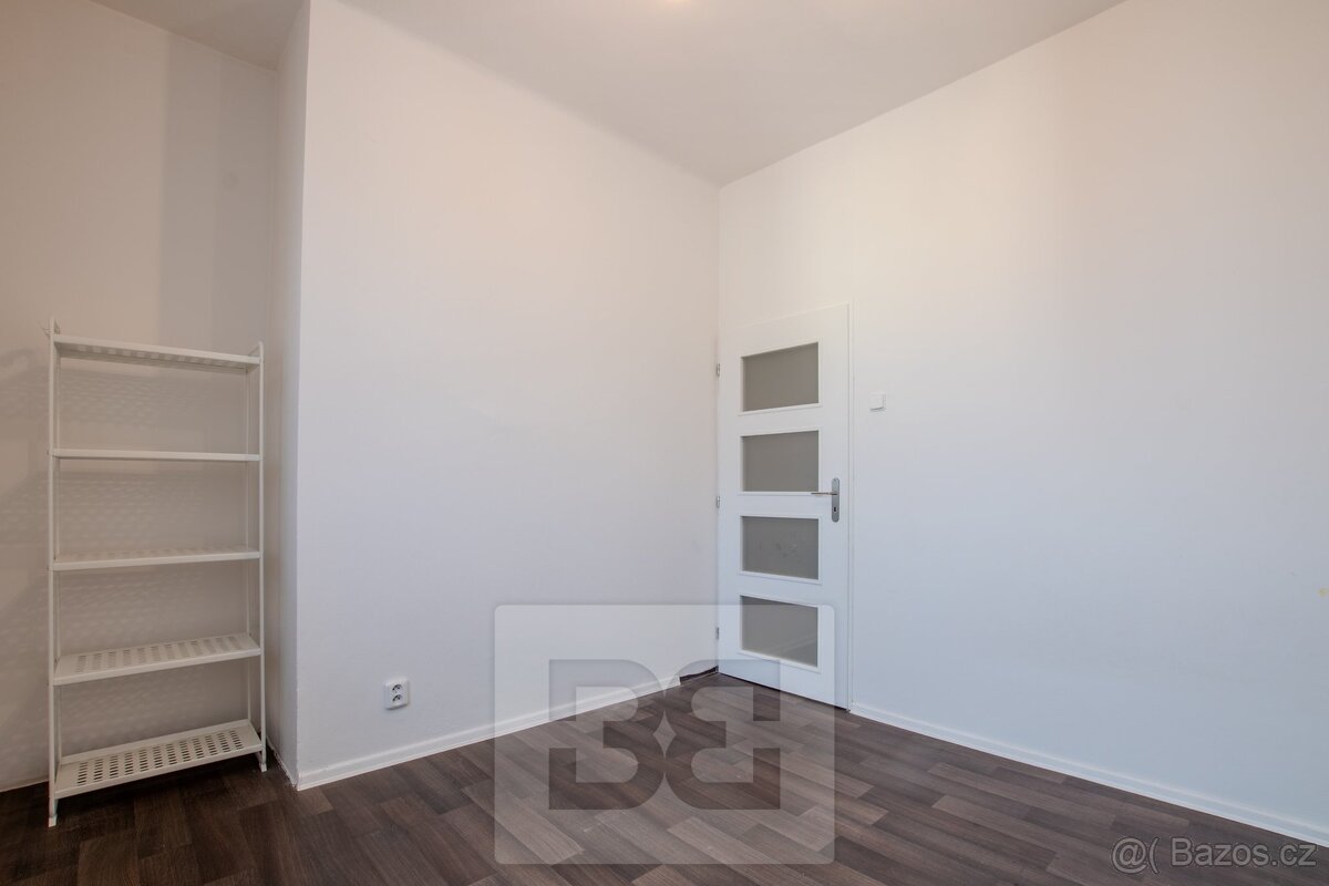 Pronájem bytu 2+1 44 m², Praha - Holešovice, ev.č. N08493 - 6