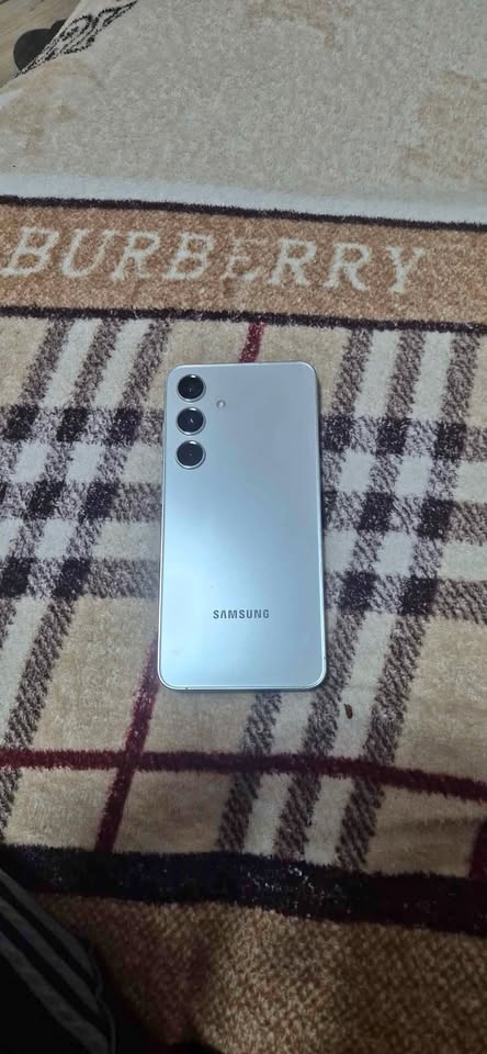 Samsung s24 256GB - 6