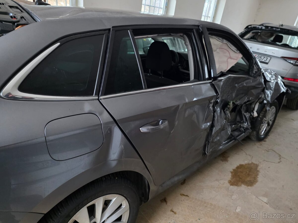 ŠKODA SCALA 1.0 TSI DSG / 2025/ POJÍZDNÉ / DPH - 6