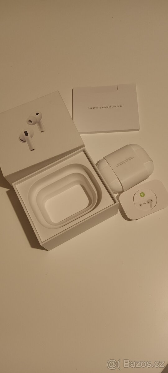 AirPods pro 3 - 6
