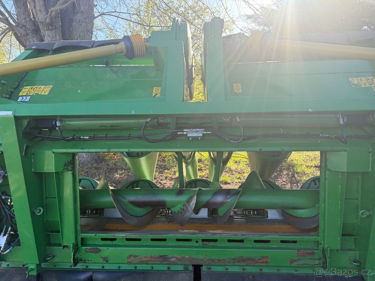 Kukurycny Adapter John Deere 8 radek - 6